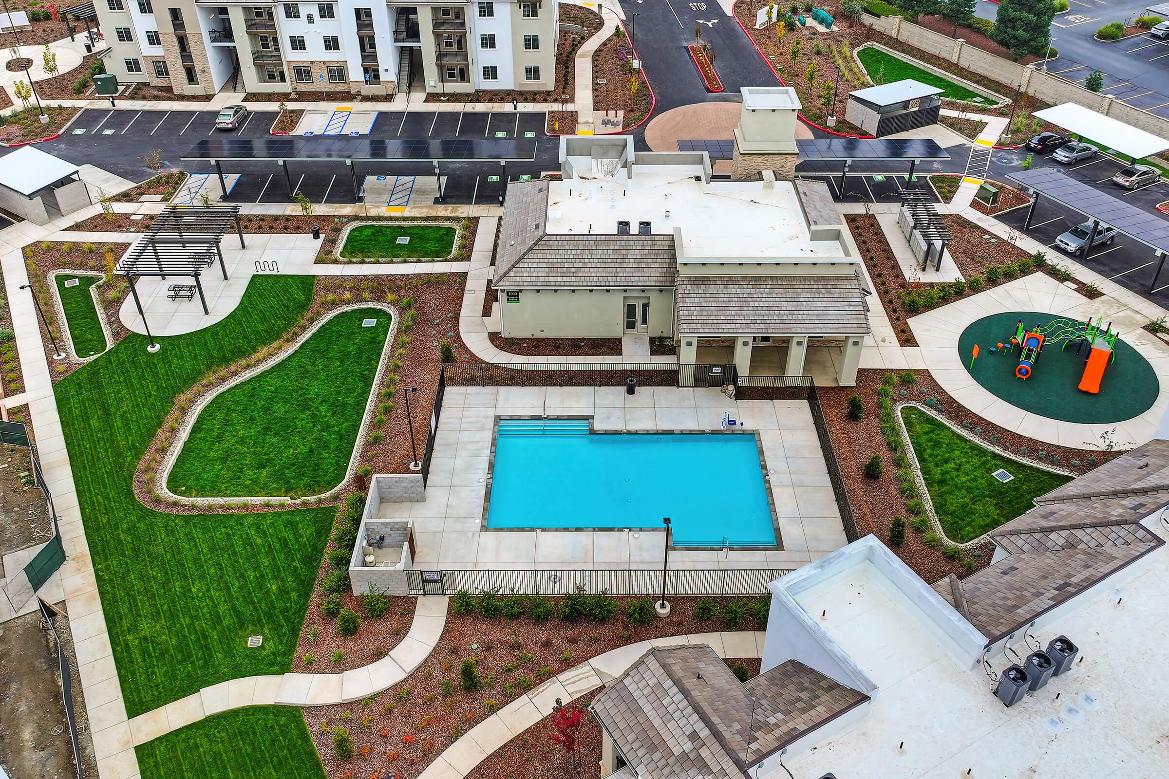 Commercial pool built by Cookie Cutter Pools at Bella Breeze